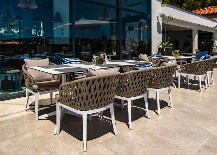 Отель Park Plaza Histria
