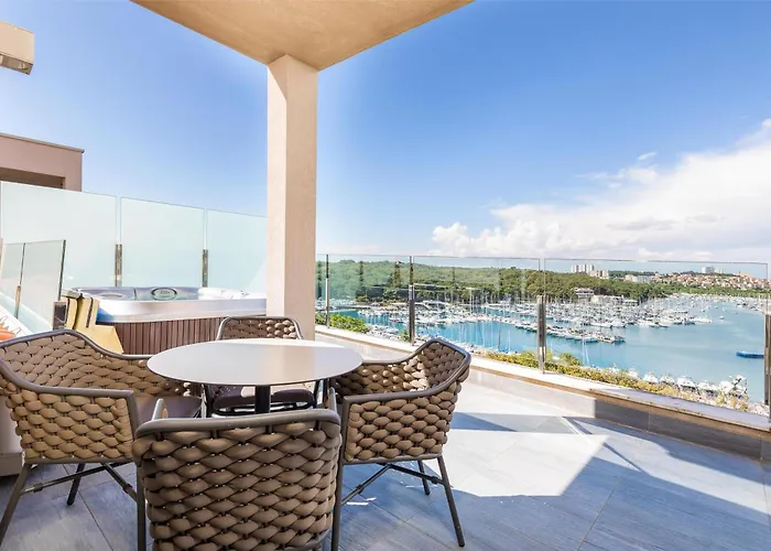 Hotel Park Plaza Histria