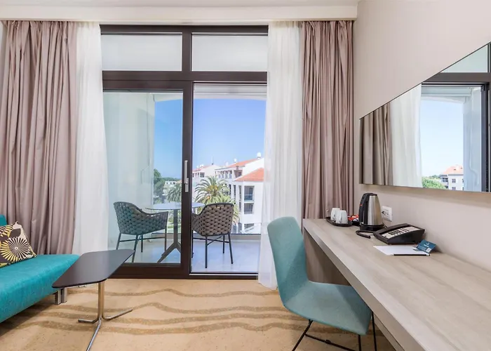 Park Plaza Histria 4*