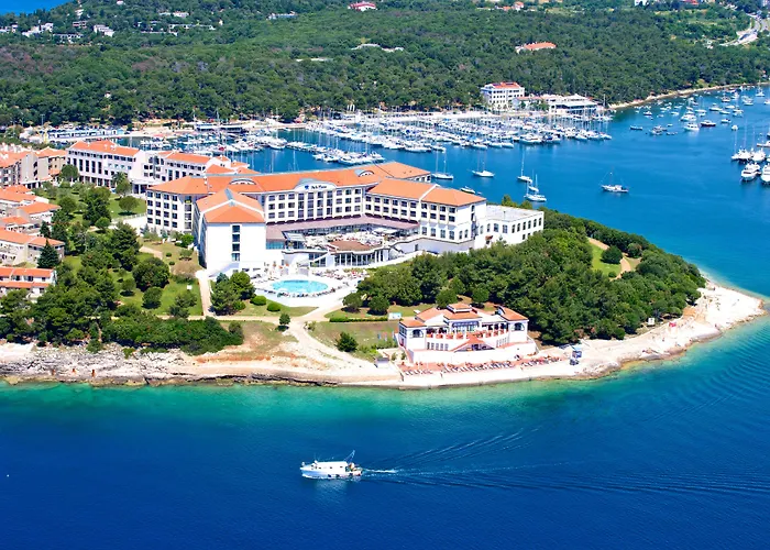 Park Plaza Histria Отель