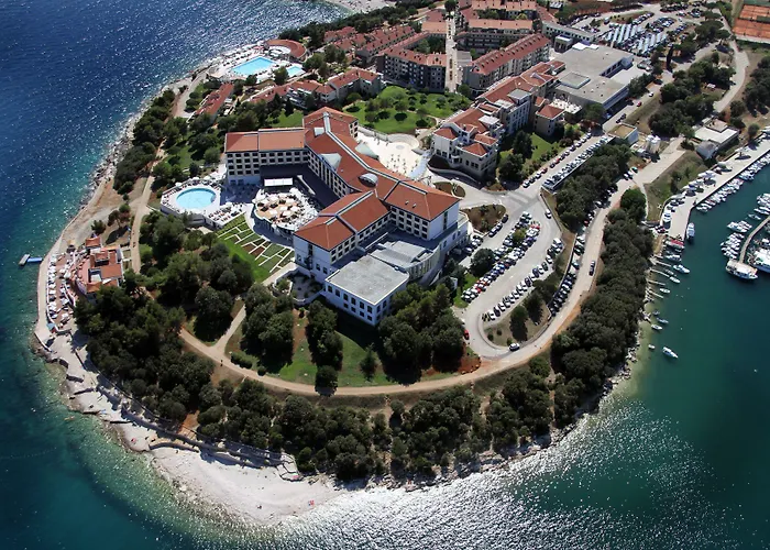 Отель Park Plaza Histria