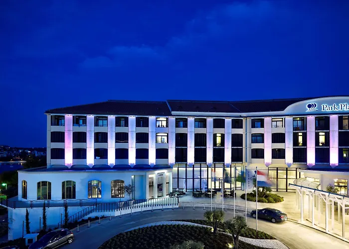 Park Plaza Histria Отель