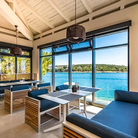 普拉希斯特里亚公园广场酒店 酒店 4*