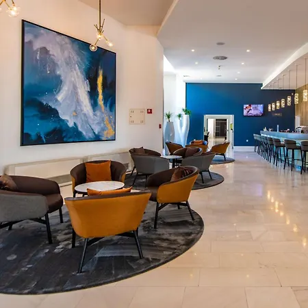 普拉希斯特里亚公园广场酒店 普拉