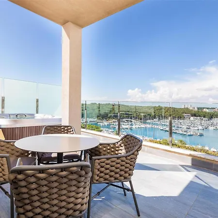 Hotel Park Plaza Histria